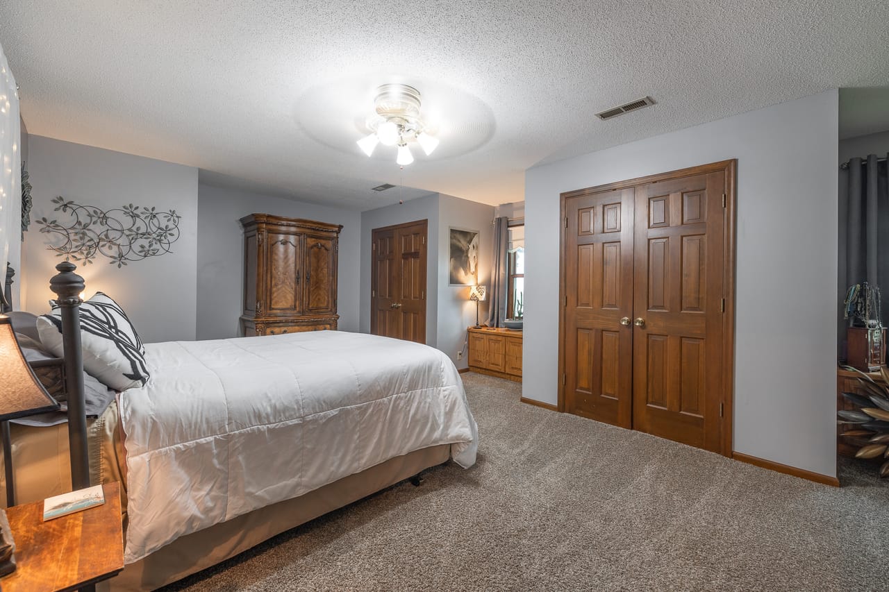 Listing Image 55