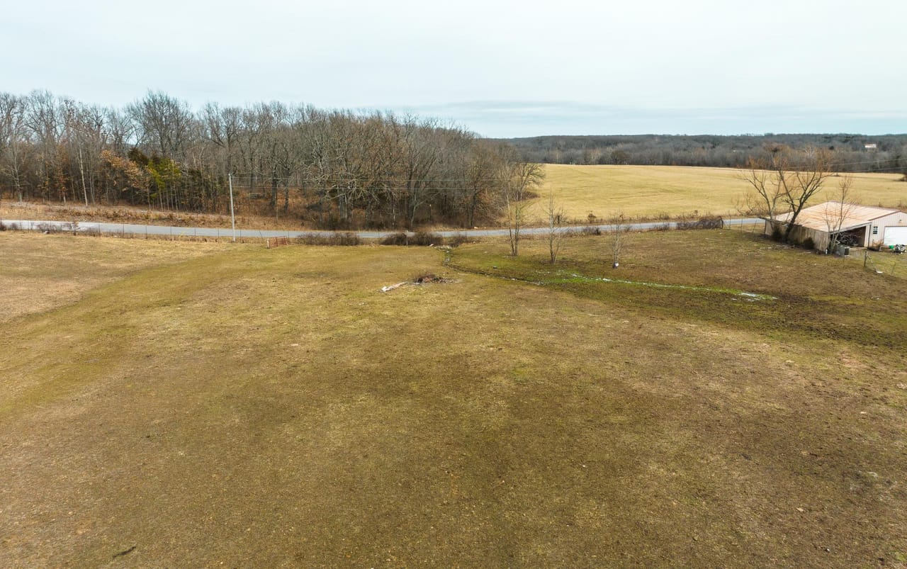Listing Image 8