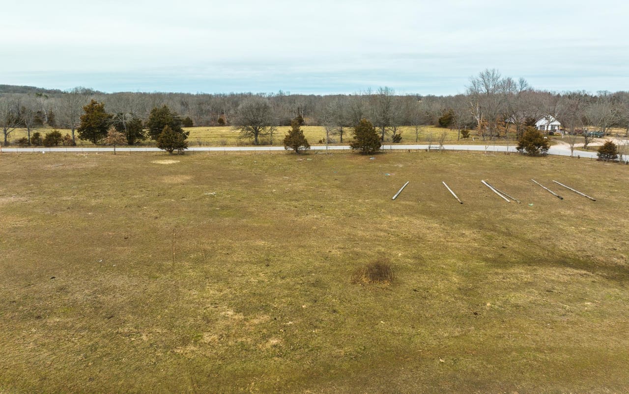 Listing Image 9