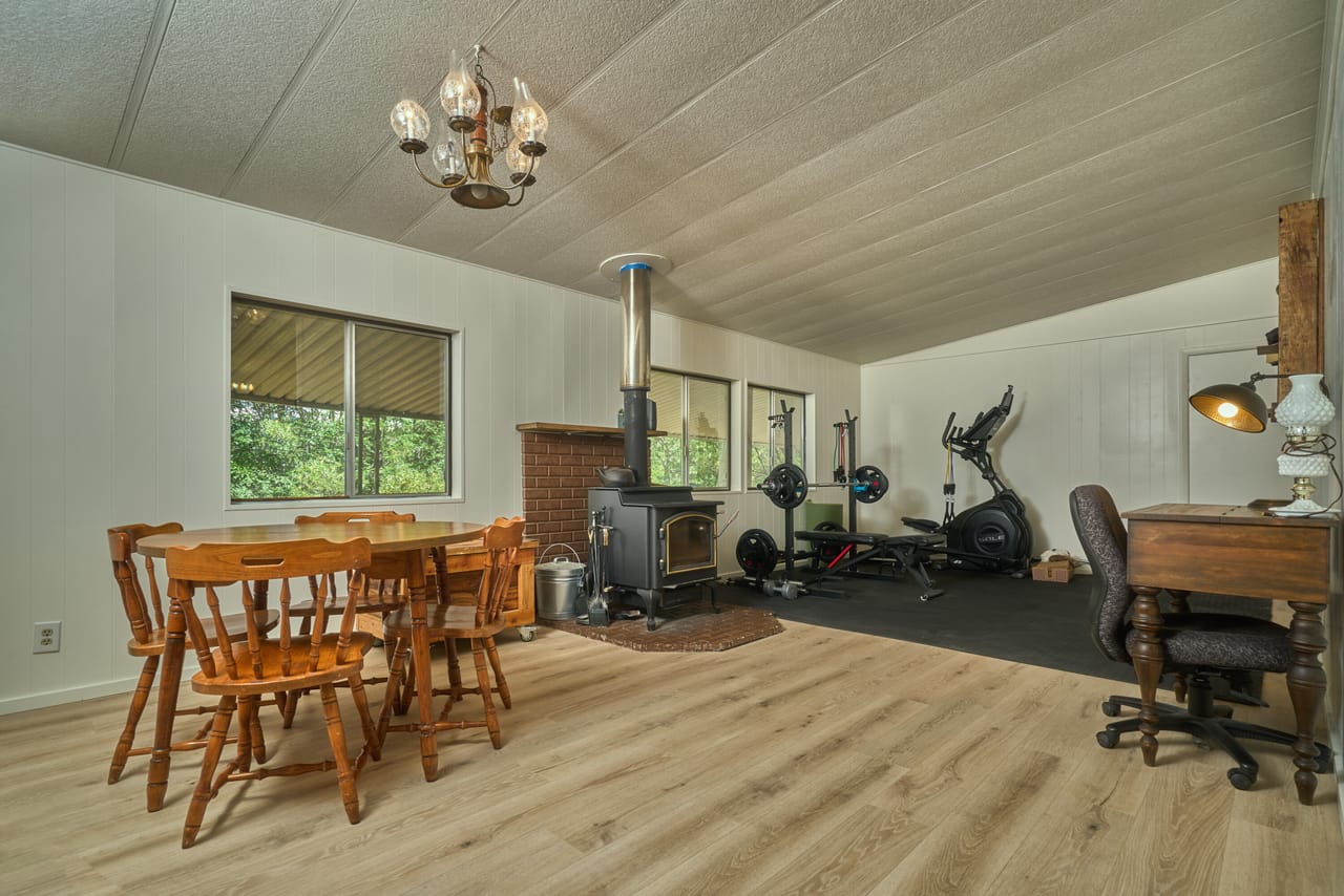 Listing Image 81