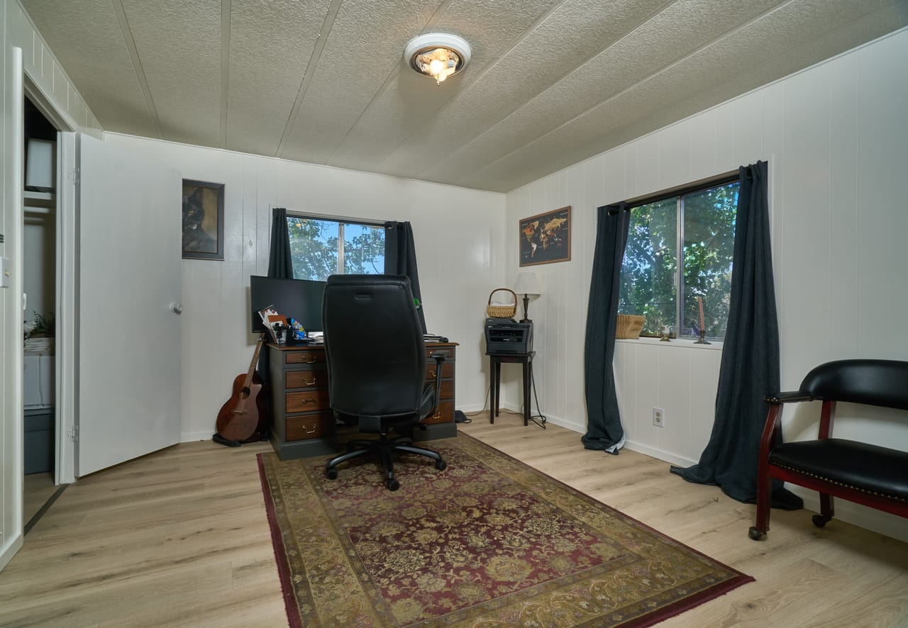 Listing Image 30