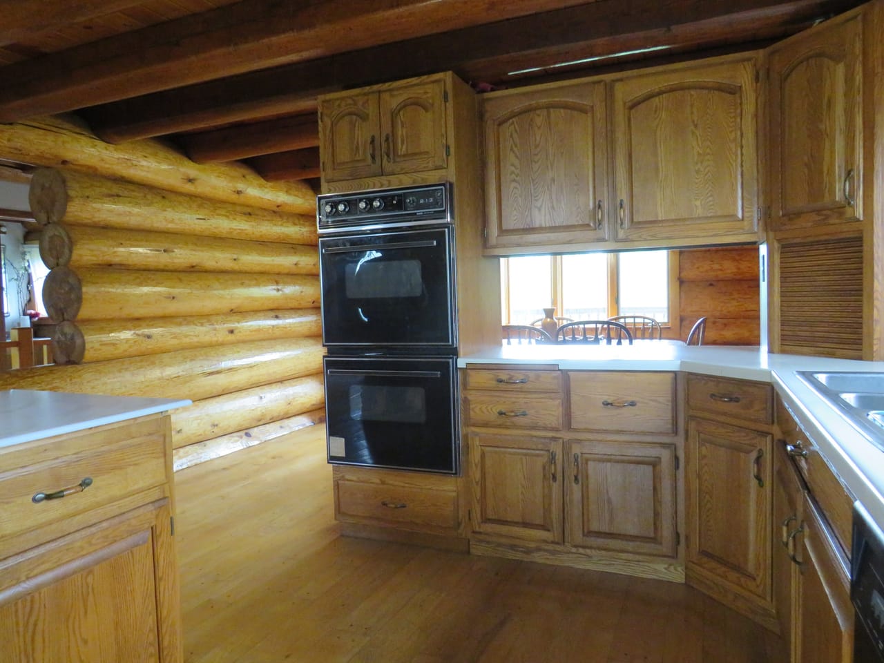 Listing Image 12