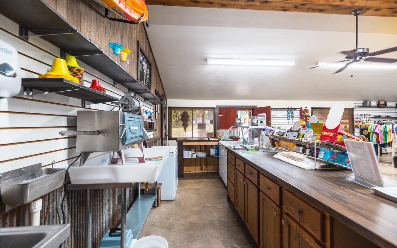 Listing Image 43