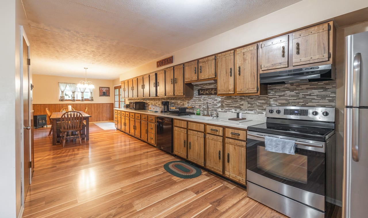 Listing Image 14