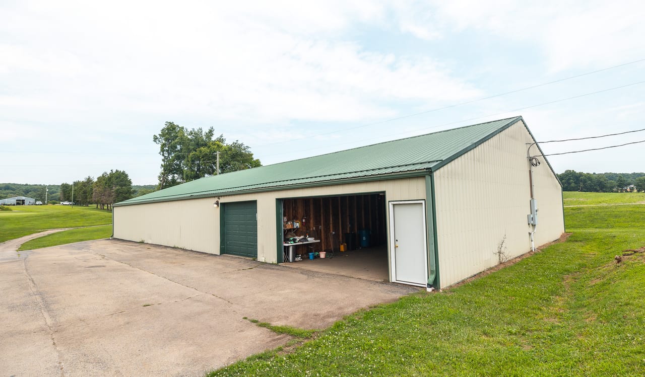 Listing Image 13
