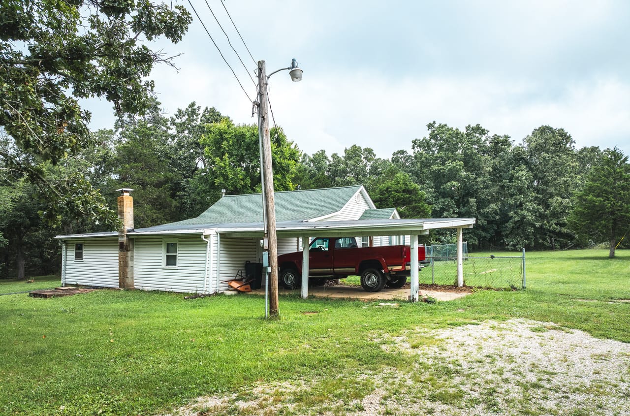 Listing Image 16