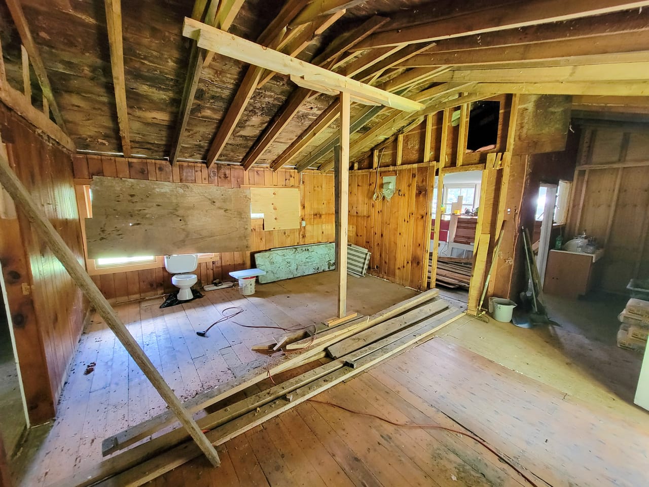Listing Image 11