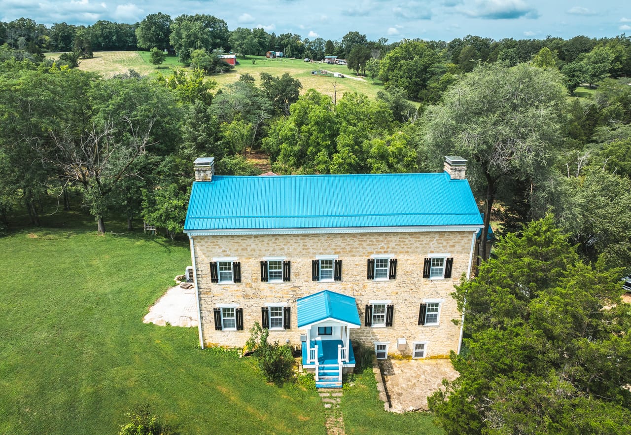 Listing Image 18