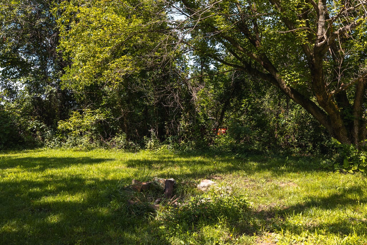 Listing Image 17