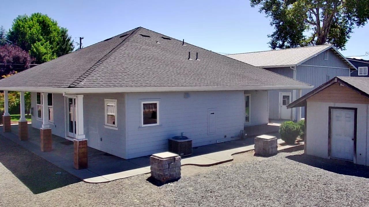 Listing Image 17