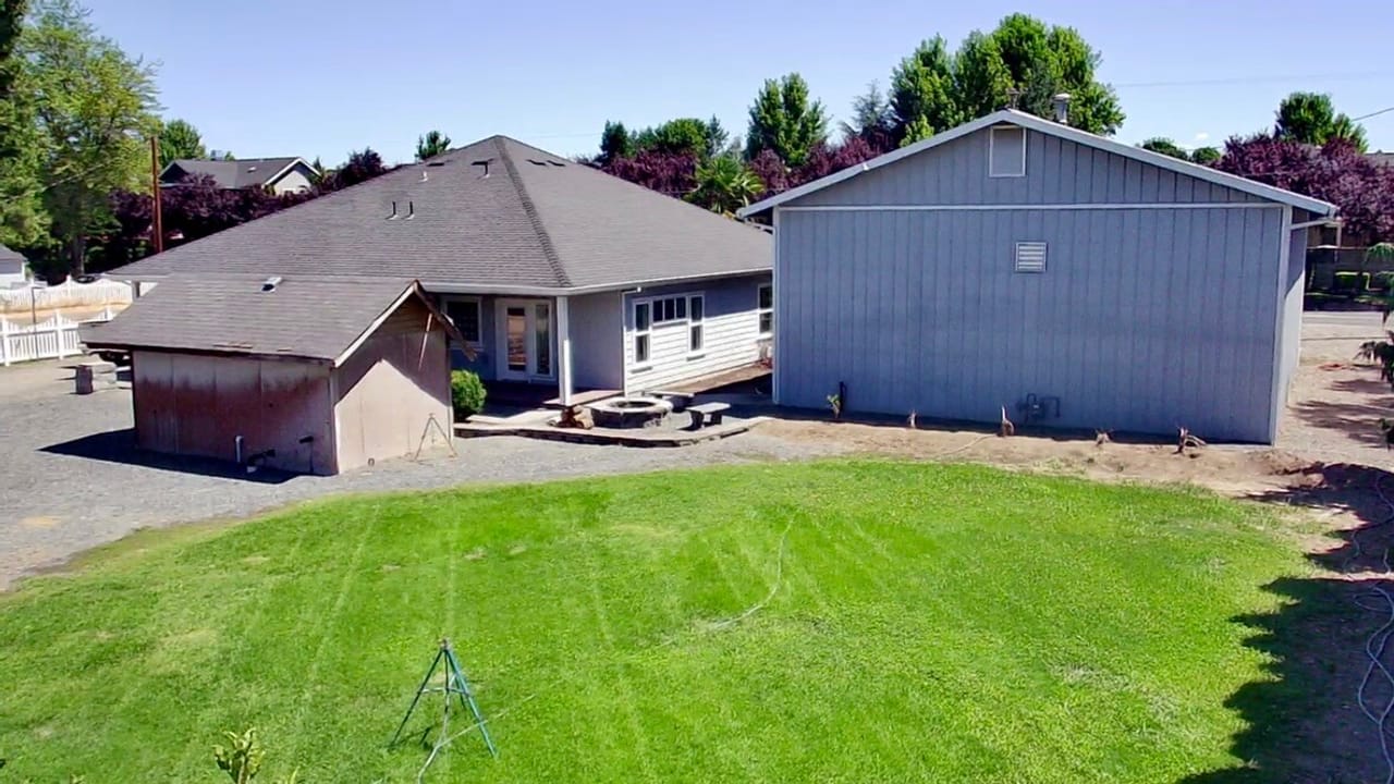 Listing Image 19