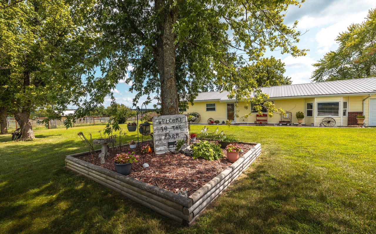 Listing Image 24