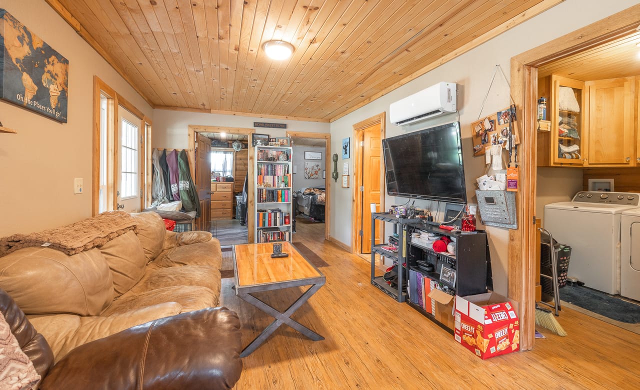 Listing Image 34