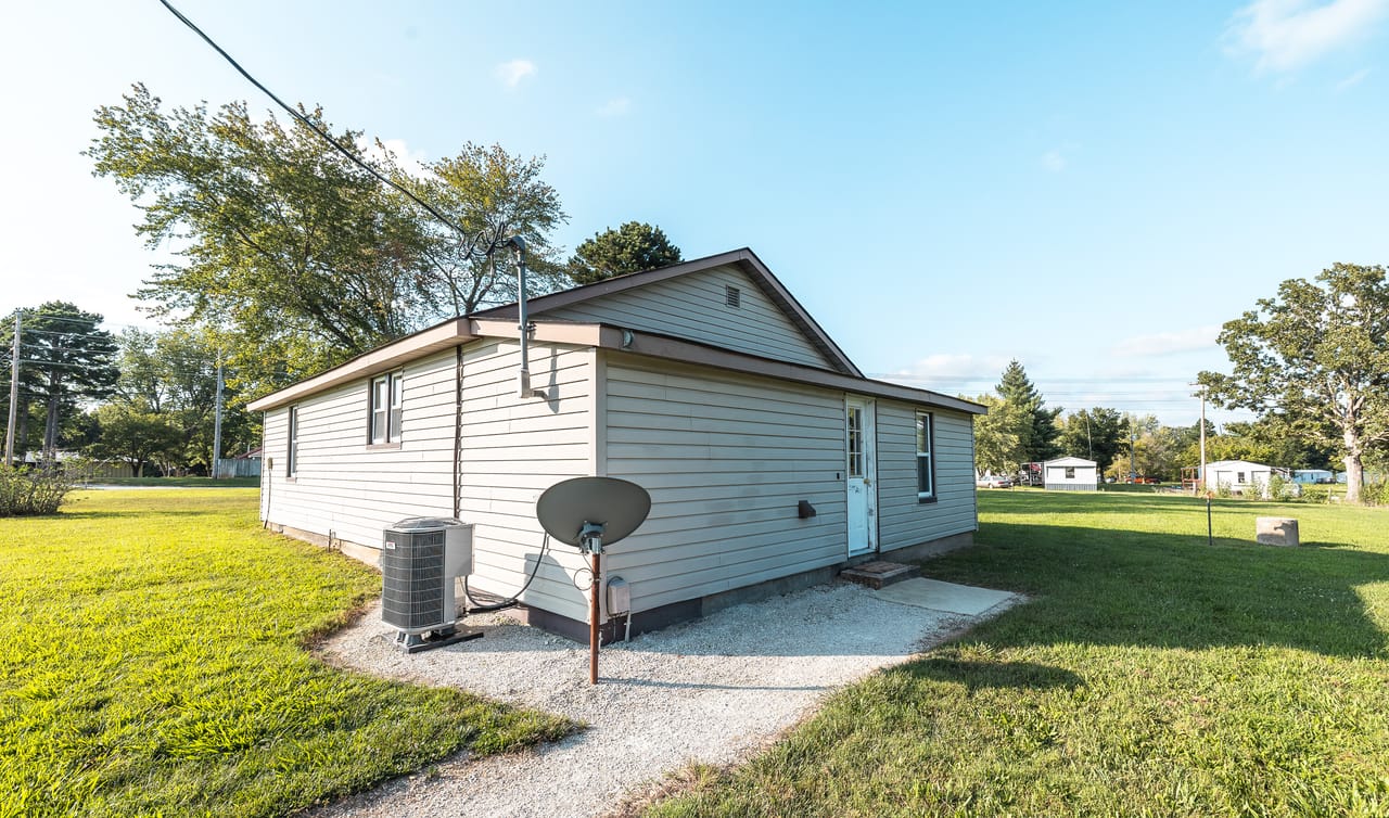 Listing Image 25