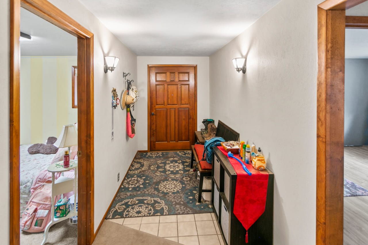 62370 Byram Rd - Captivating Home with Irrigated Pasture