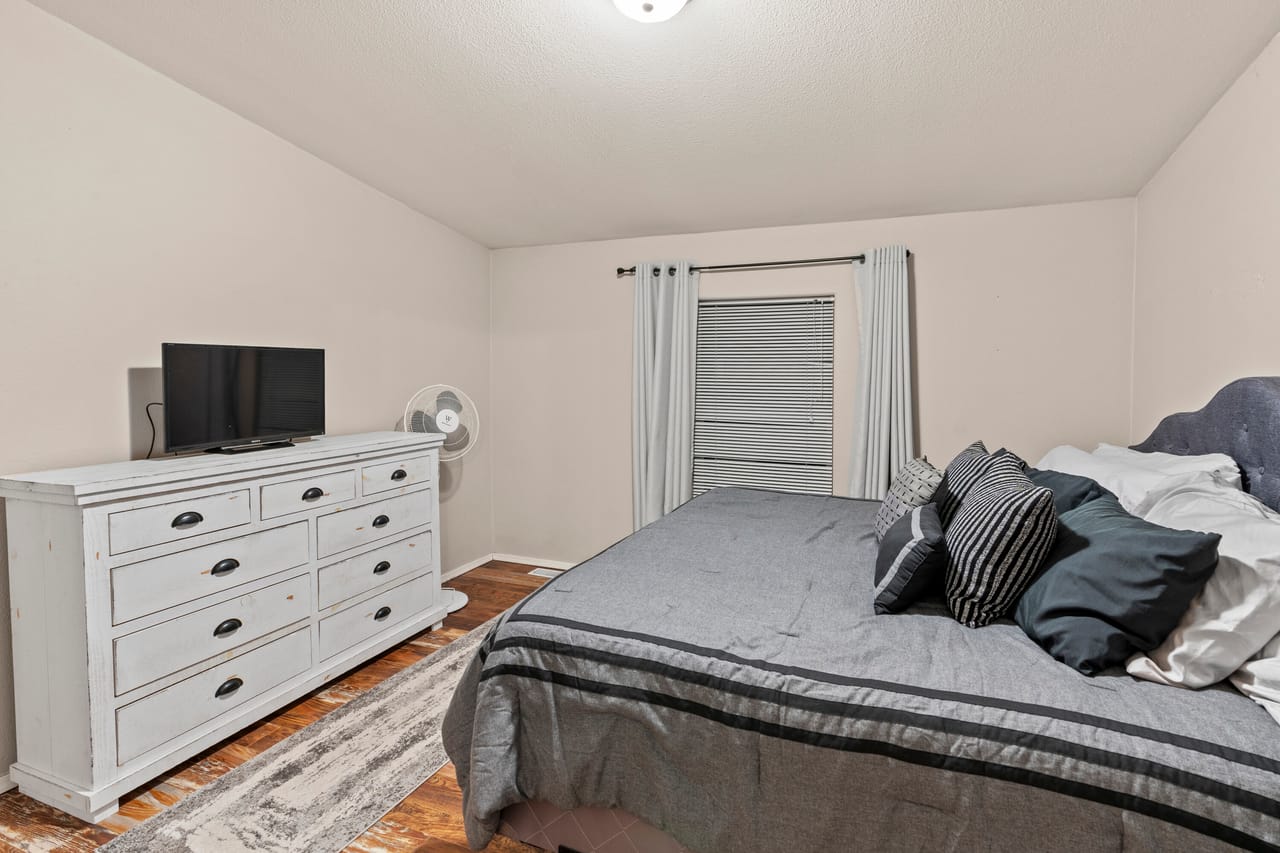 Listing Image 35