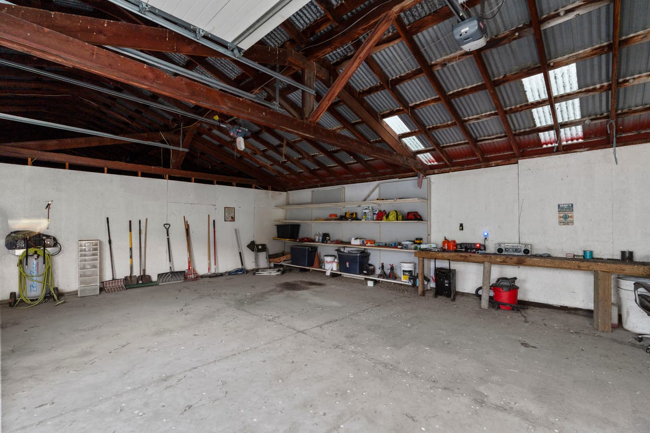 Listing Image 17