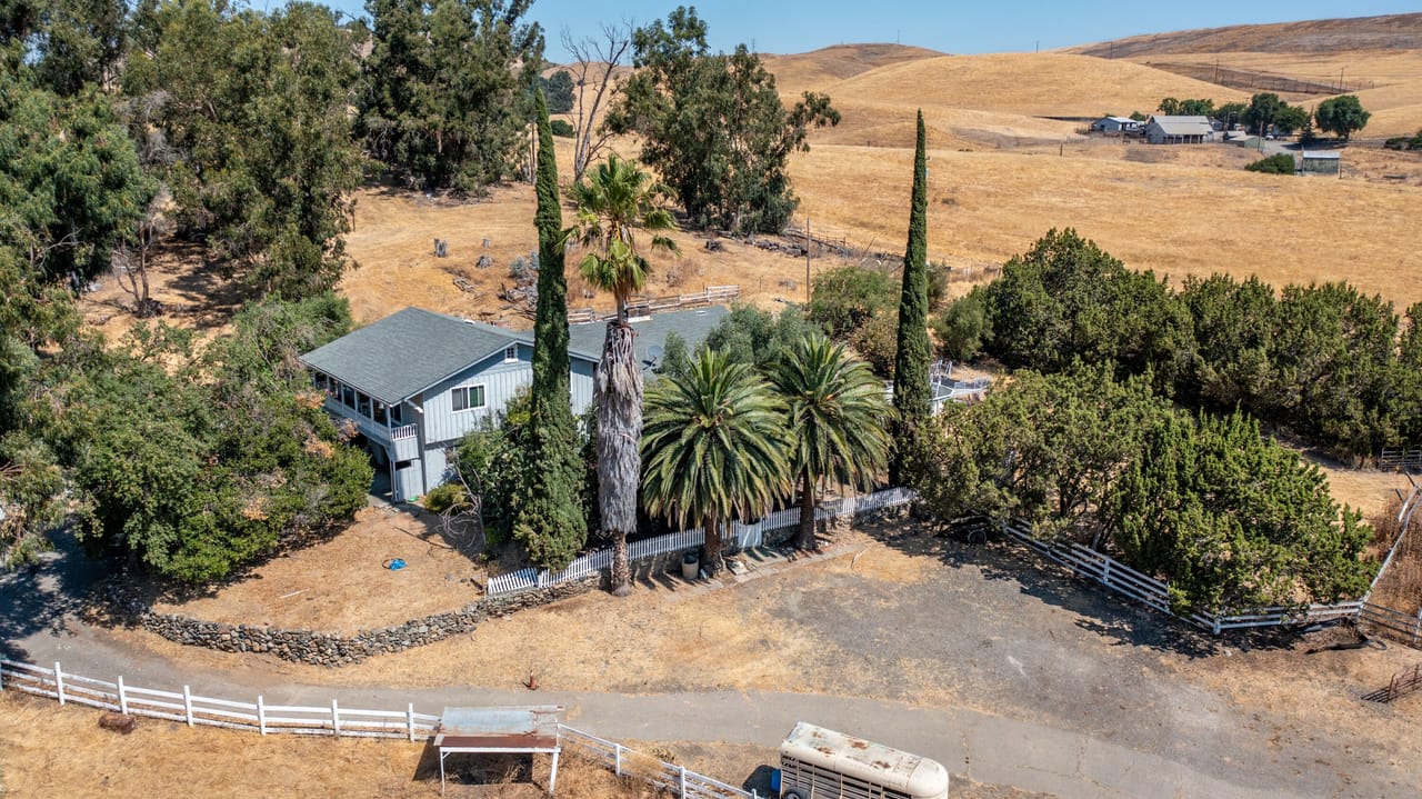 Listing Image 51