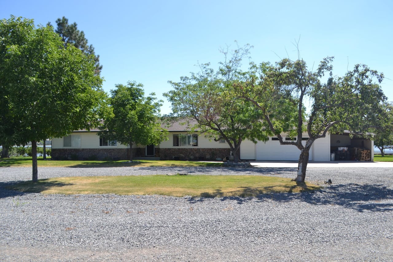 Listing Image 76