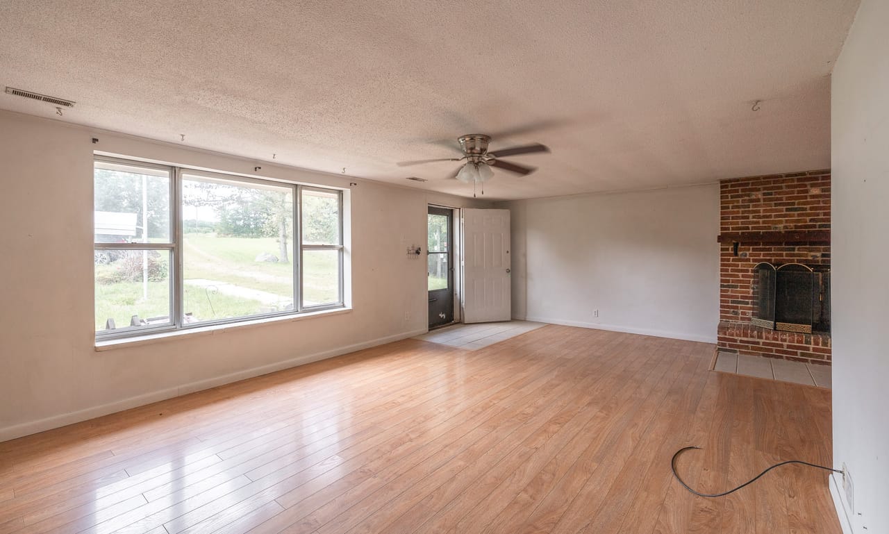 Listing Image 35