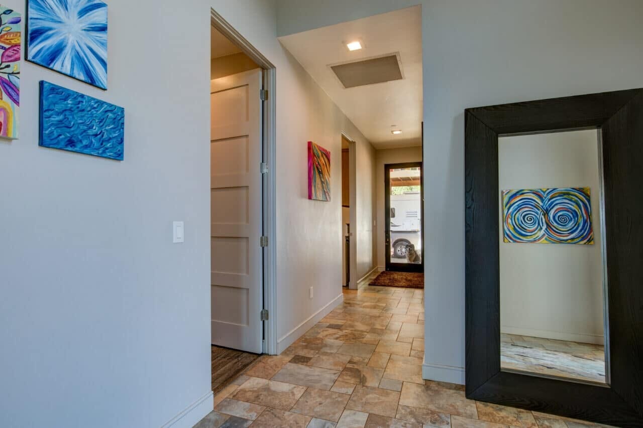 Listing Image 76