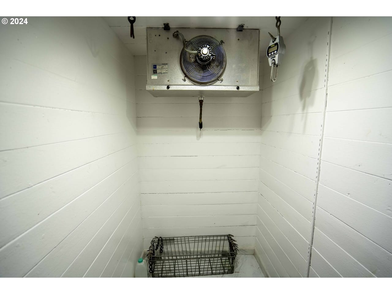 Listing Image 20
