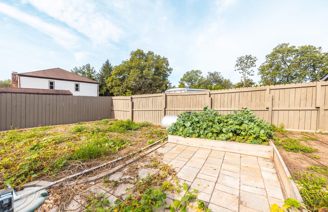 Listing Image 72