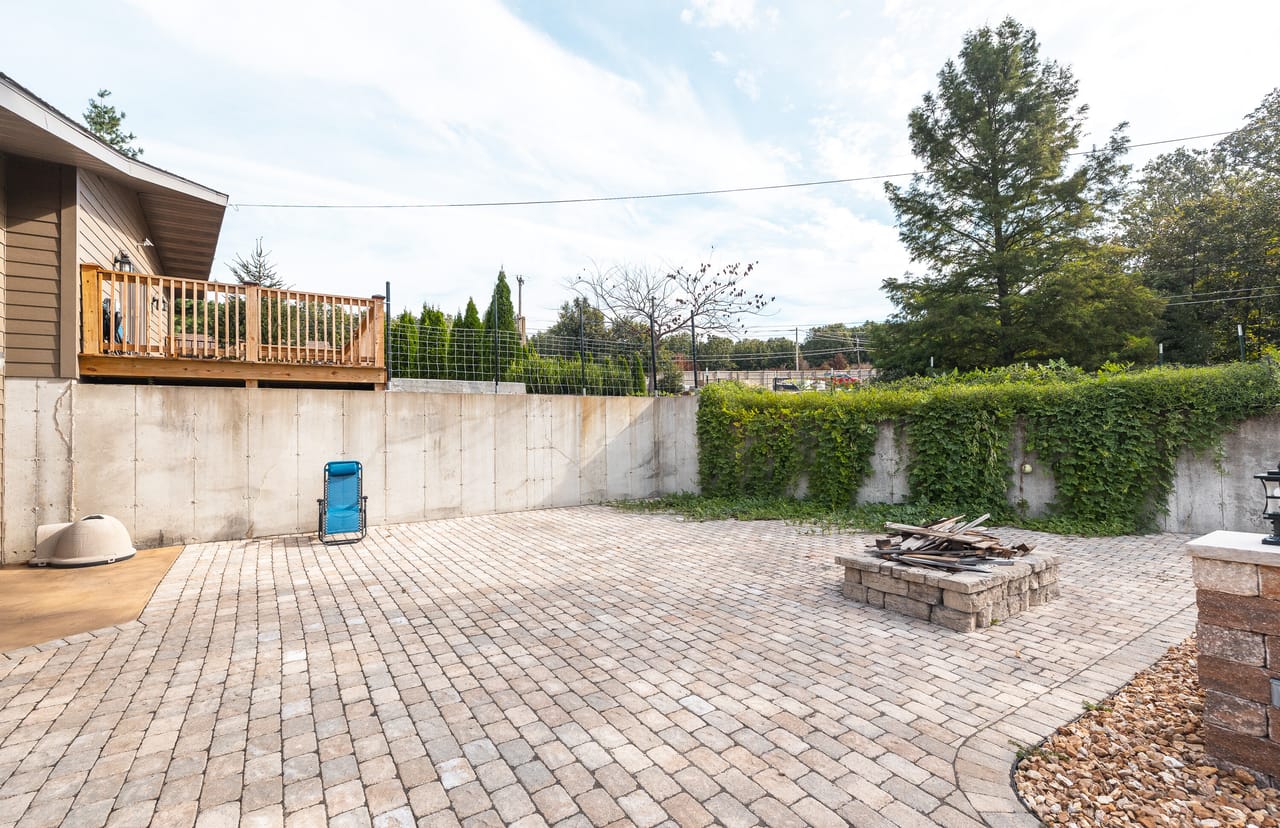 Listing Image 46