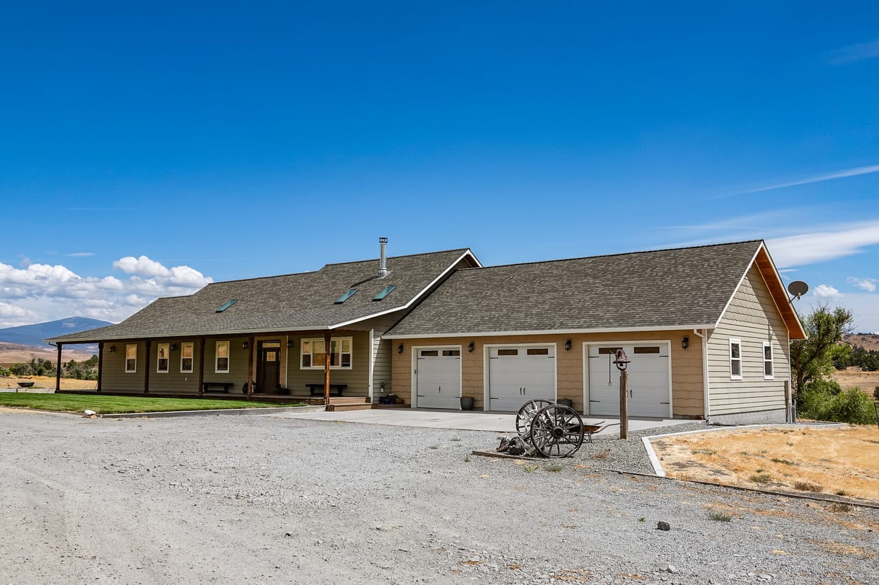 Listing Image 64