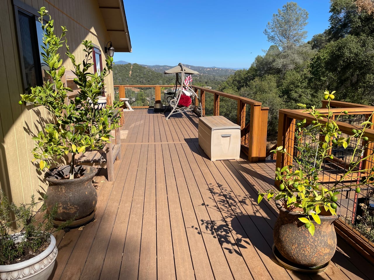 Golden Oaks Vista