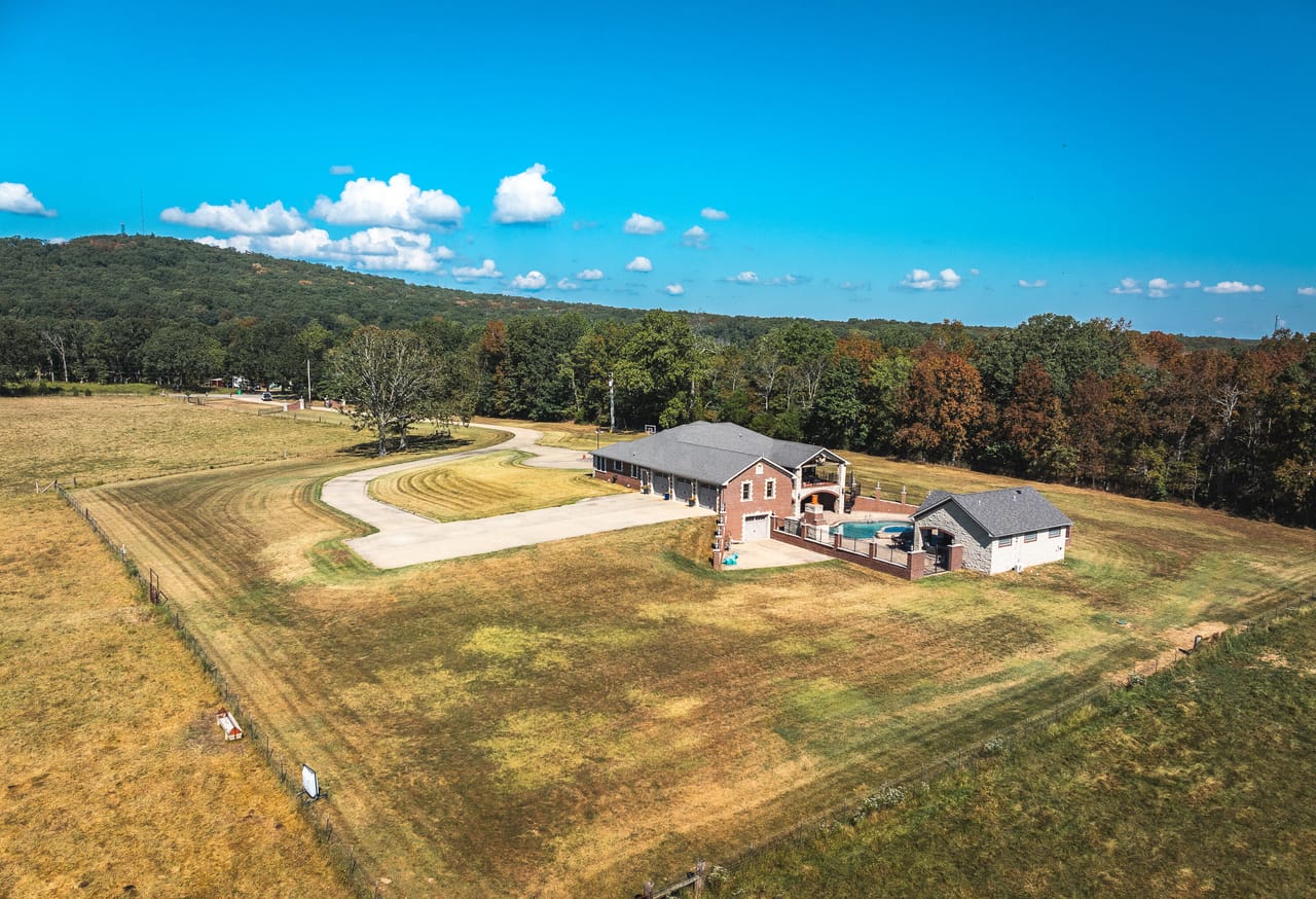 Listing Image 46