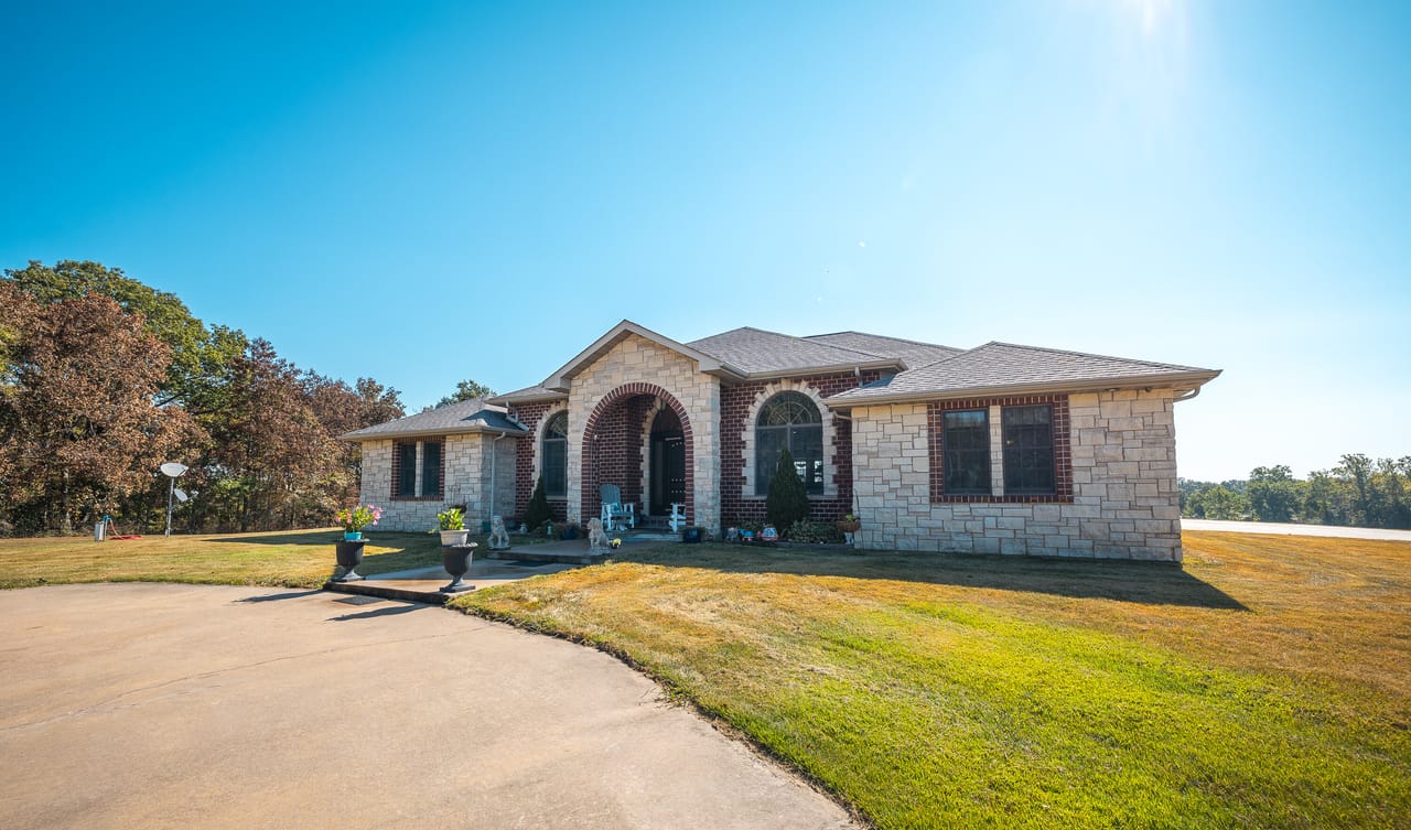 Listing Image 52