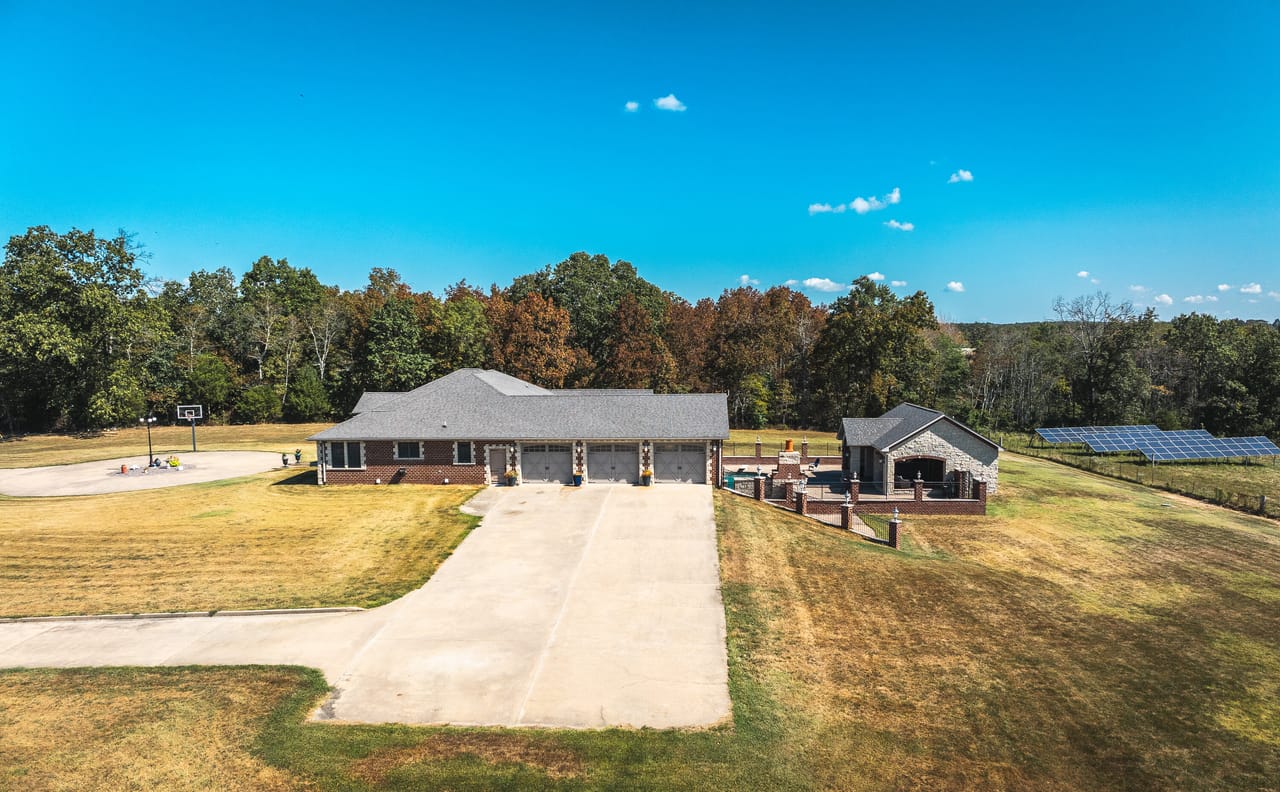 Listing Image 22