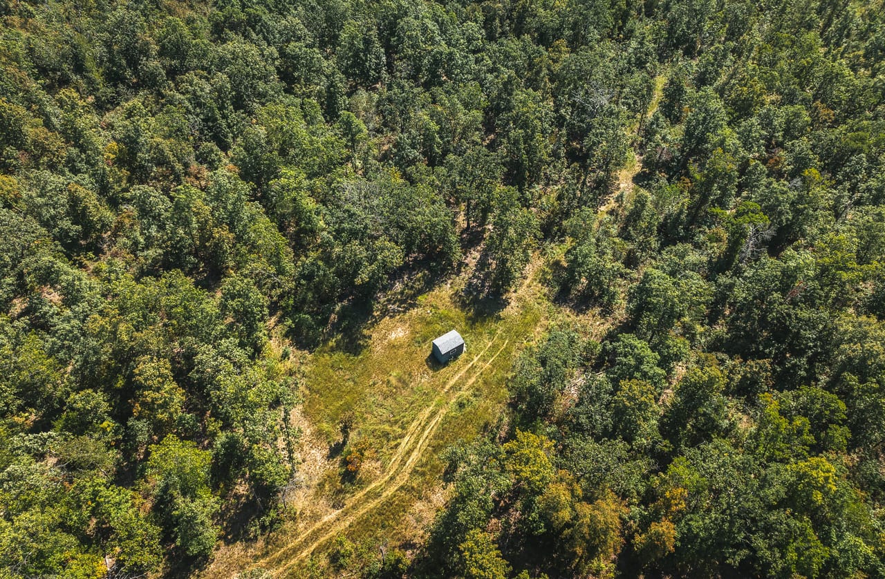 Listing Image 11