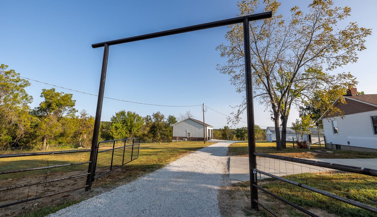 Listing Image 15
