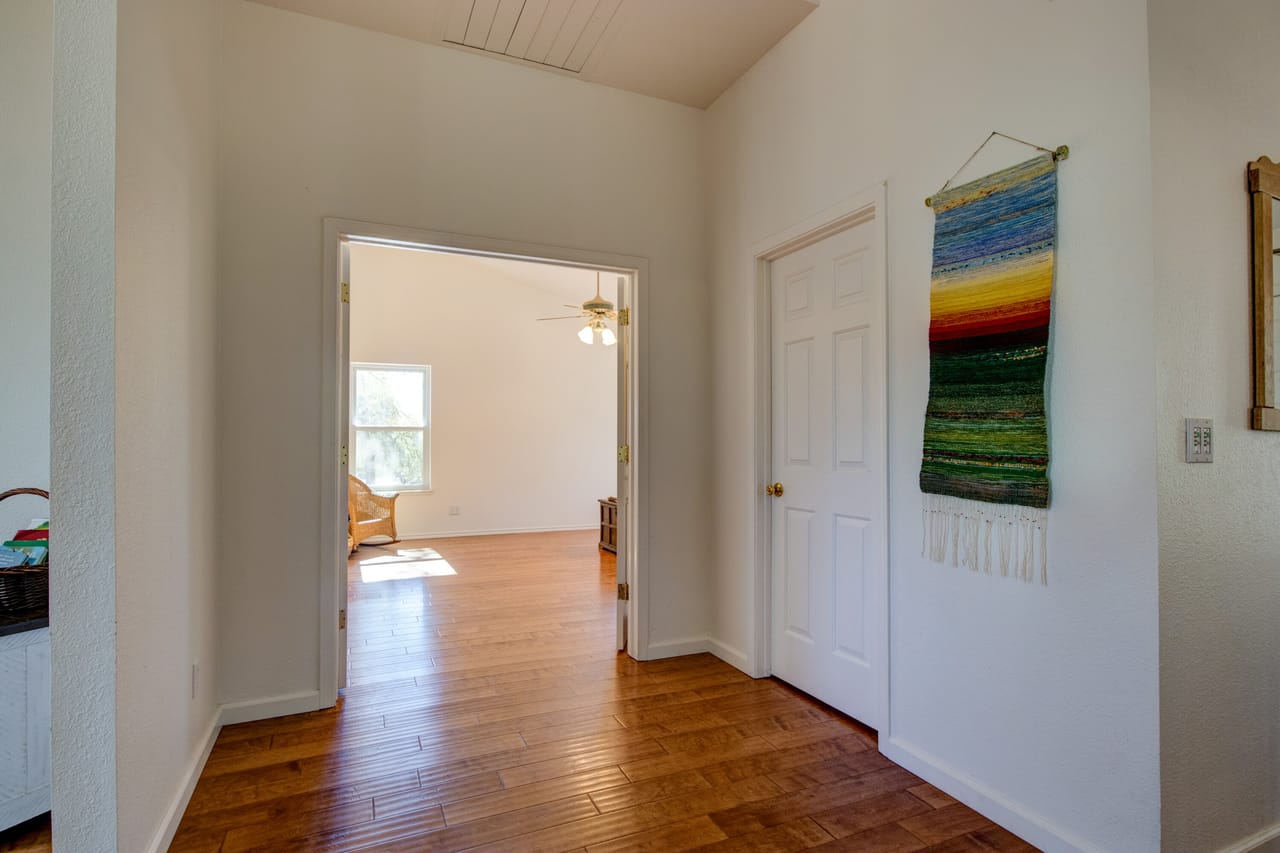 Listing Image 70