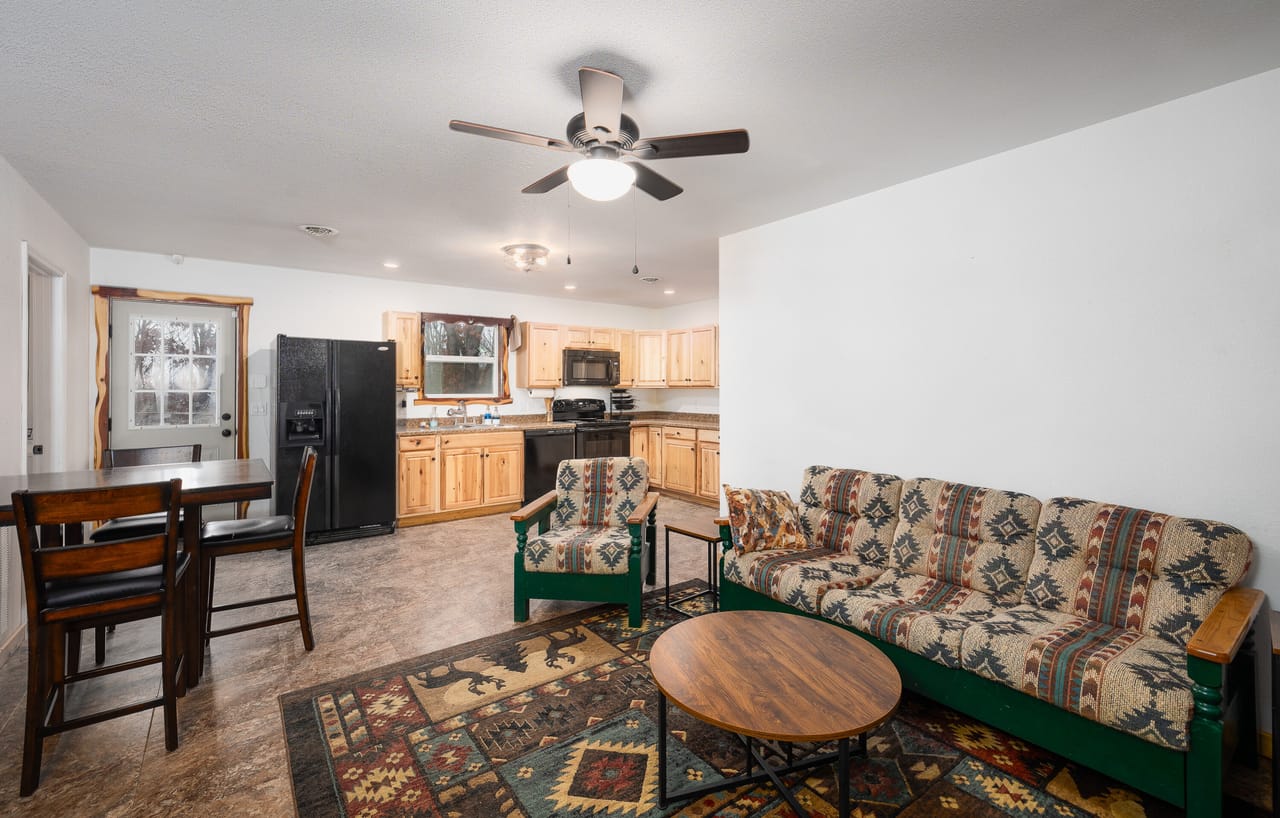 Listing Image 9