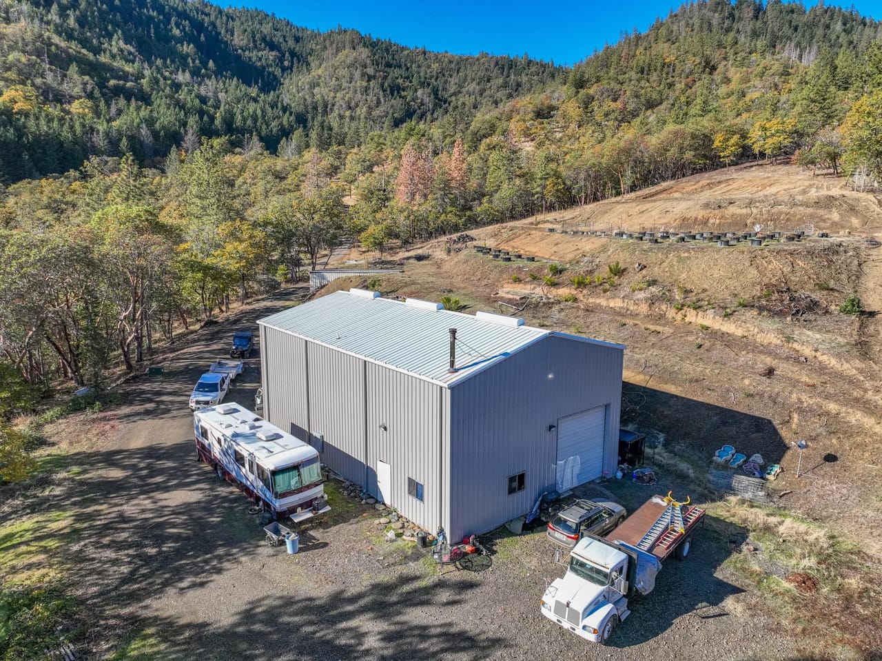 Listing Image 16
