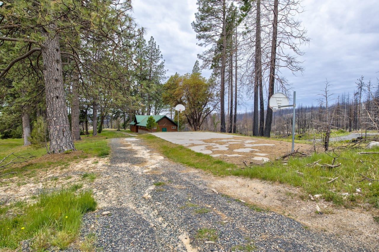 Listing Image 43