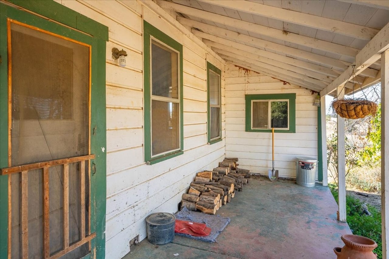 Listing Image 19