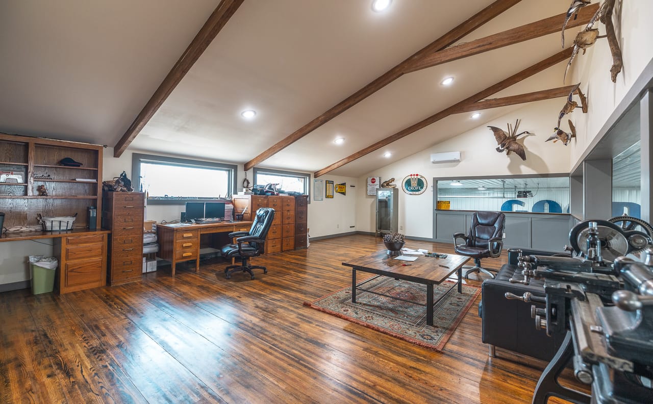 Listing Image 54