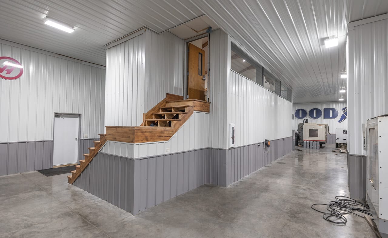 Listing Image 11