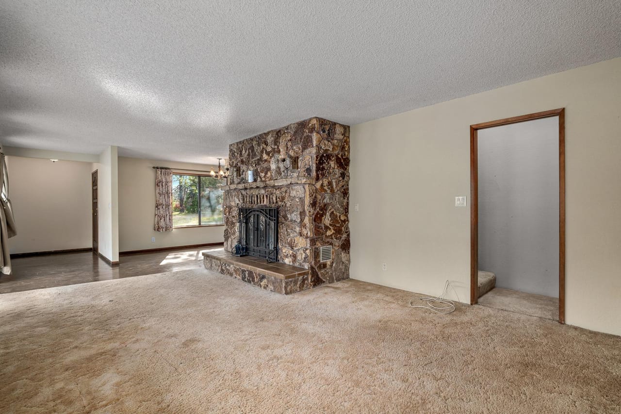 22058 Hwy 62