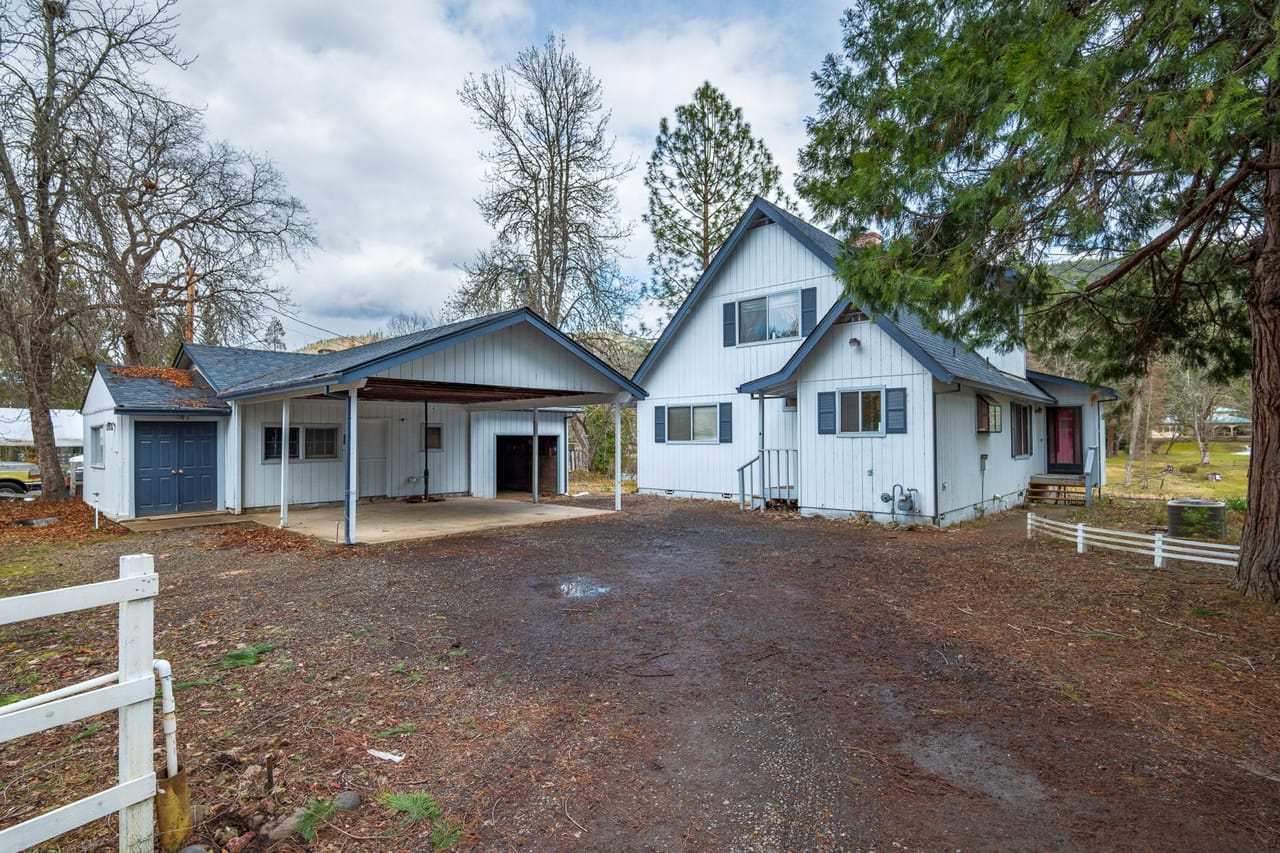 22058 Hwy 62