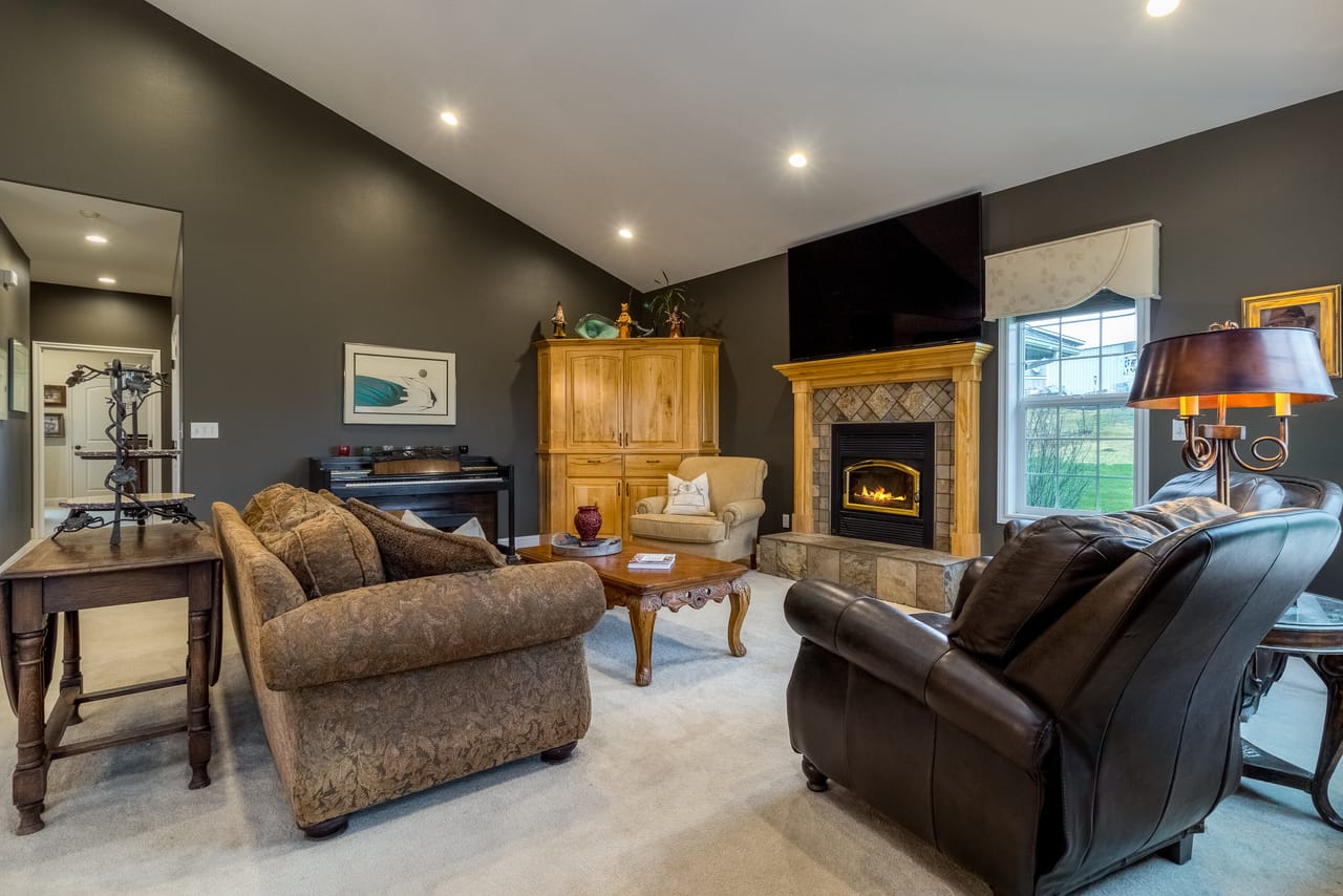 Listing Image 54