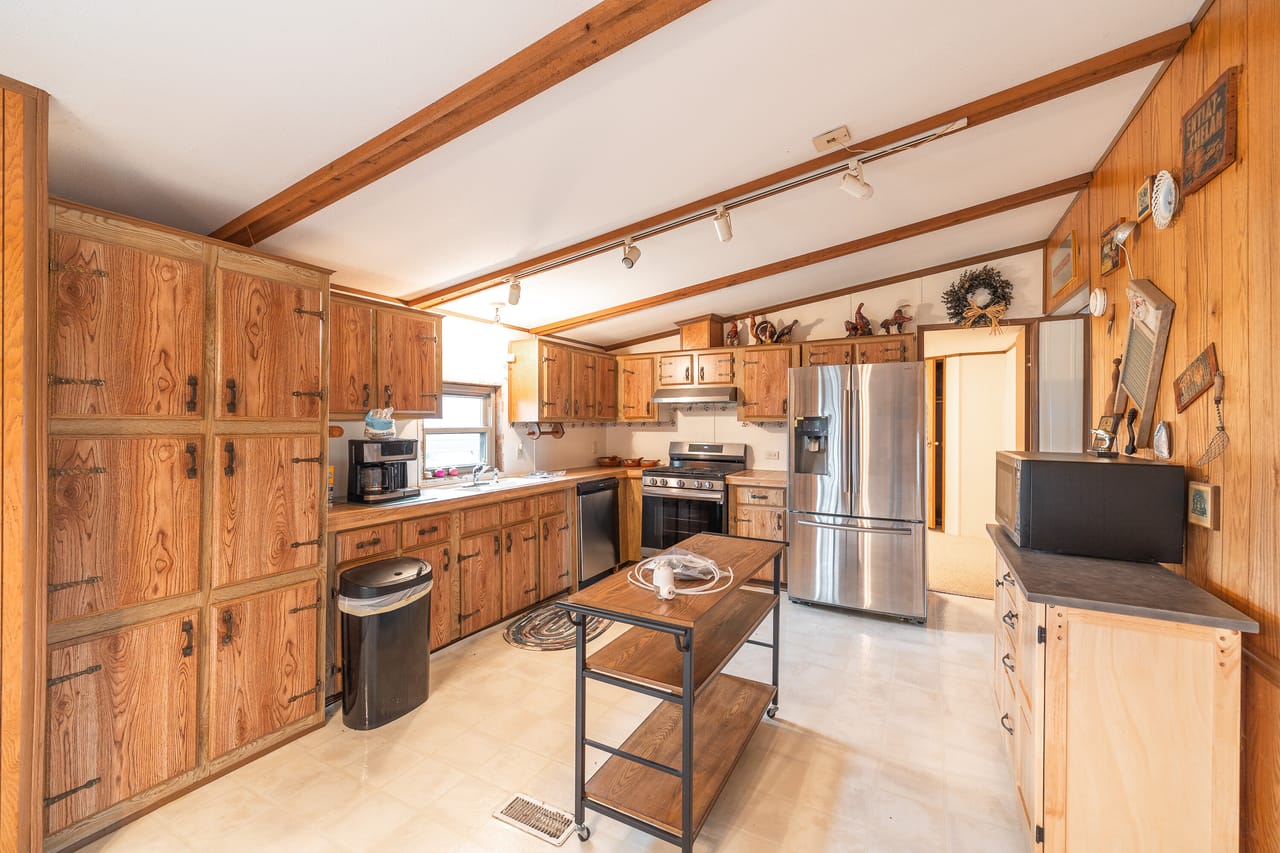 Listing Image 15