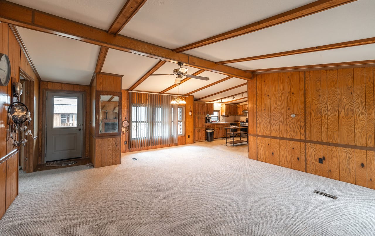 Listing Image 18