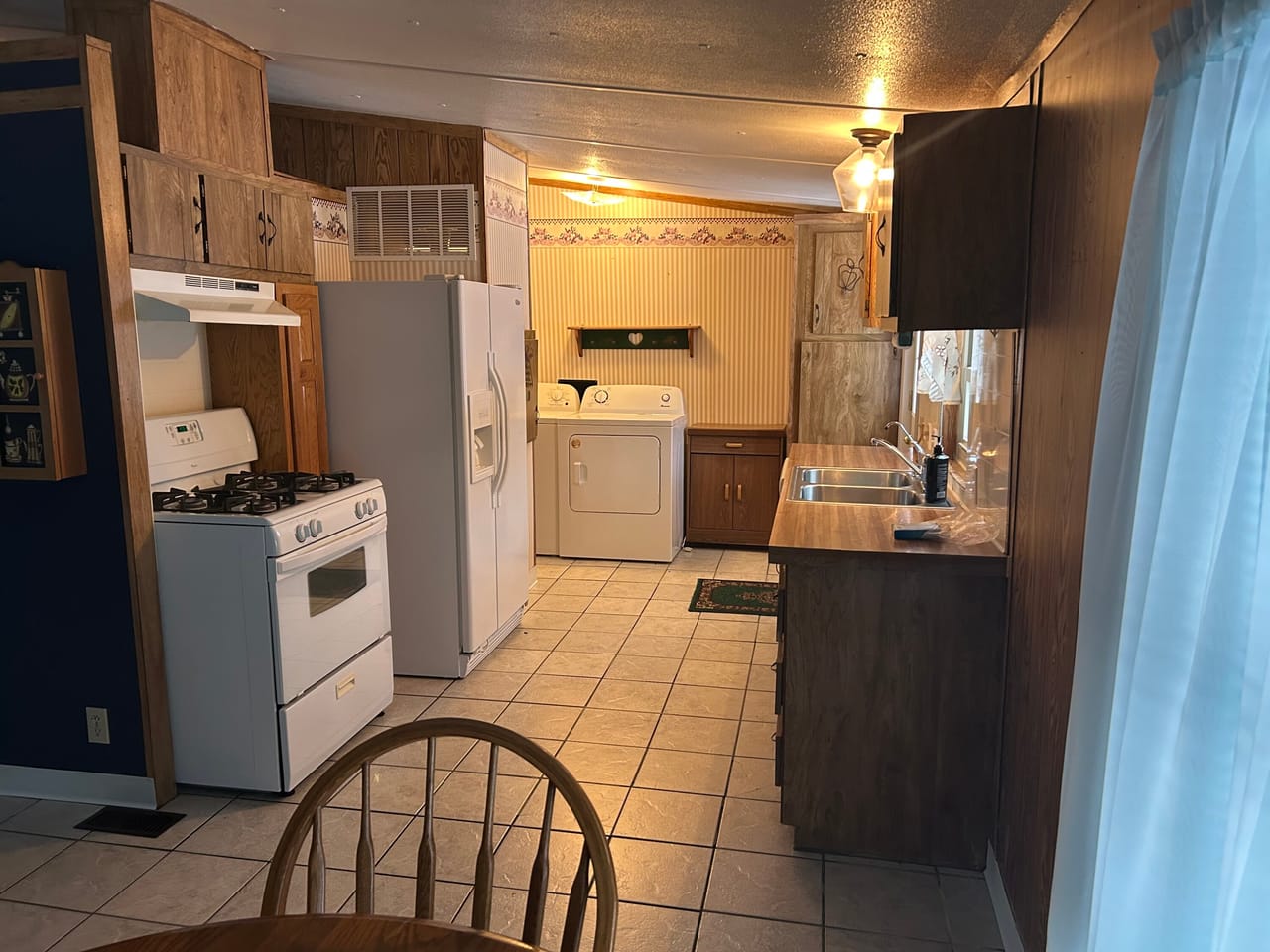 Listing Image 9