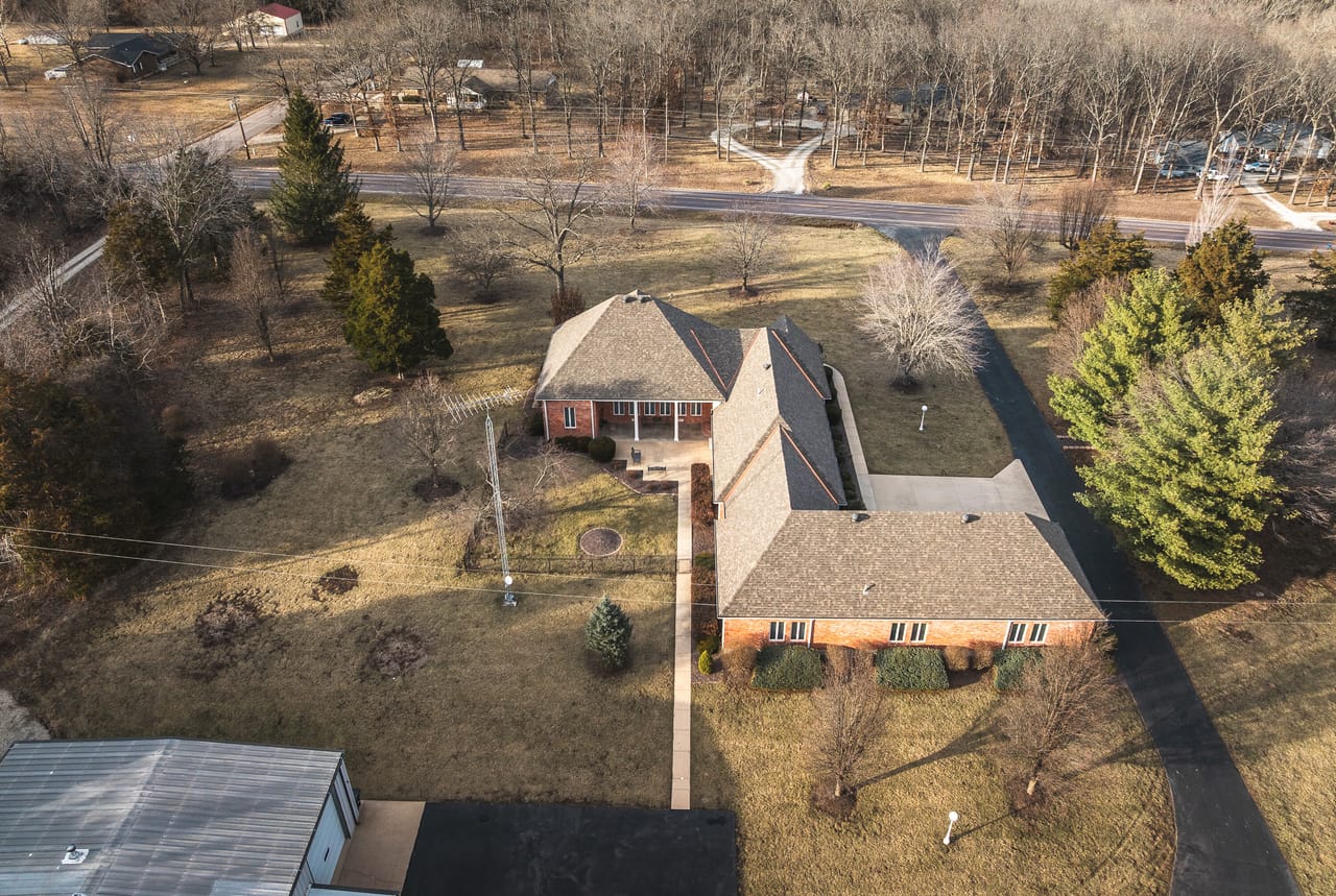 Listing Image 9