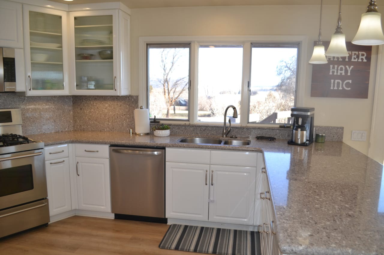 Listing Image 255